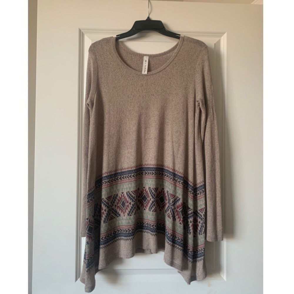🌸 Tribal Tunic